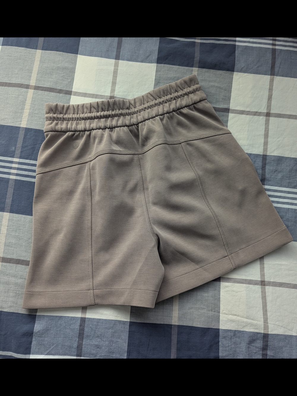 Lululemon, Softstream Short - Picture 4 of 5